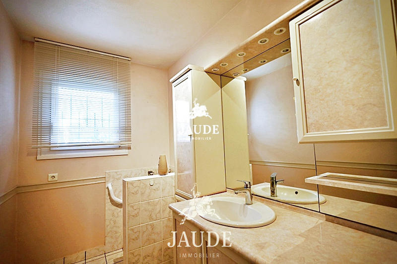 Maison - 169 m² - 6 pièces