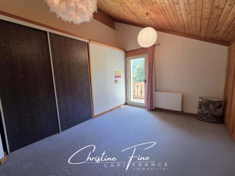 Maison - 251 m² - 10 pièces