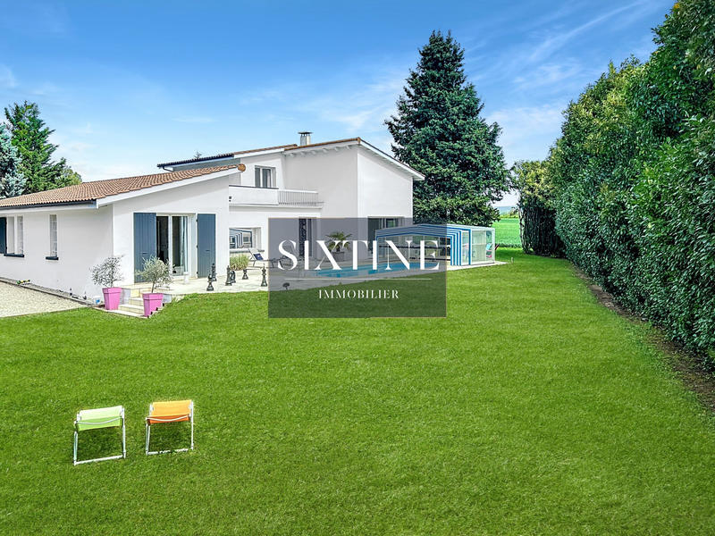 Maison - 197 m² - 9 pièces