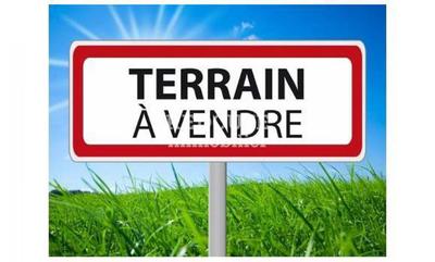 Terrain constructible - 1 081 m²