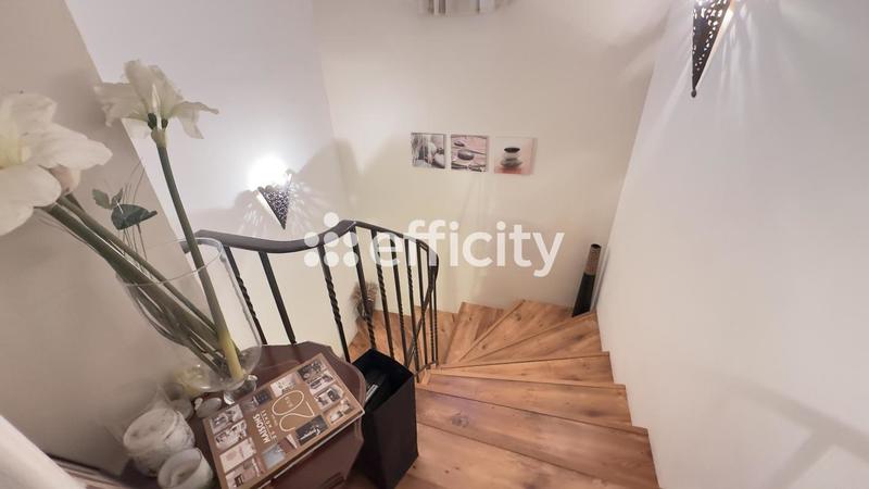 Maison - 176 m² - 6 pièces