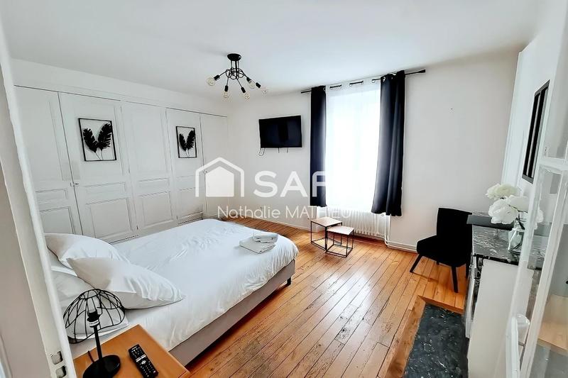 Maison - 200 m² - 7 pièces