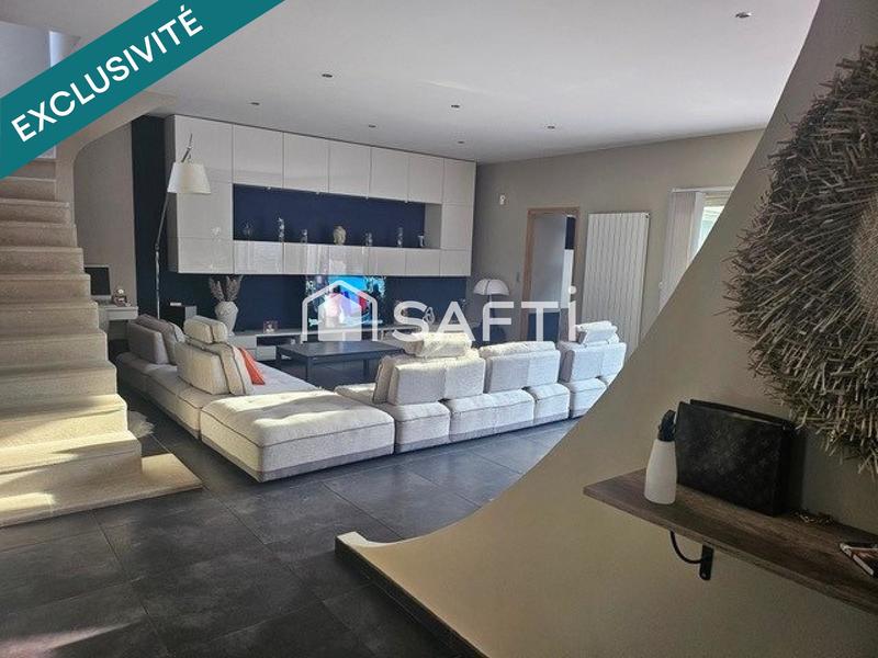 Maison - 293 m² - 8 pièces