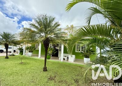 Maison - 112 m² - 4 pièces