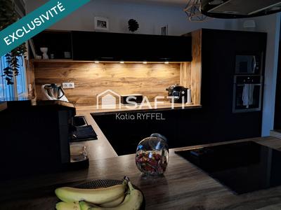 Maison - 95 m² - 5 pièces