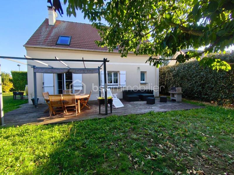 Maison traditionnelle - 100 m² - 5 pièces