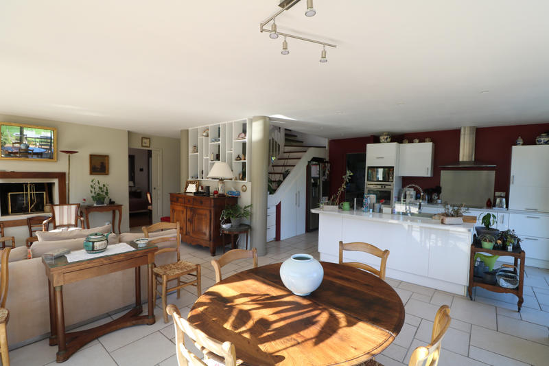 Maison - 160 m² - 7 pièces