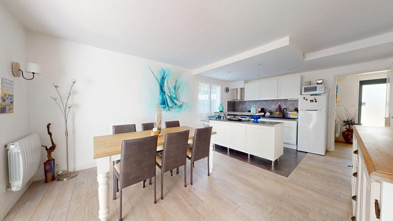 Maison - 144 m² - 7 pièces