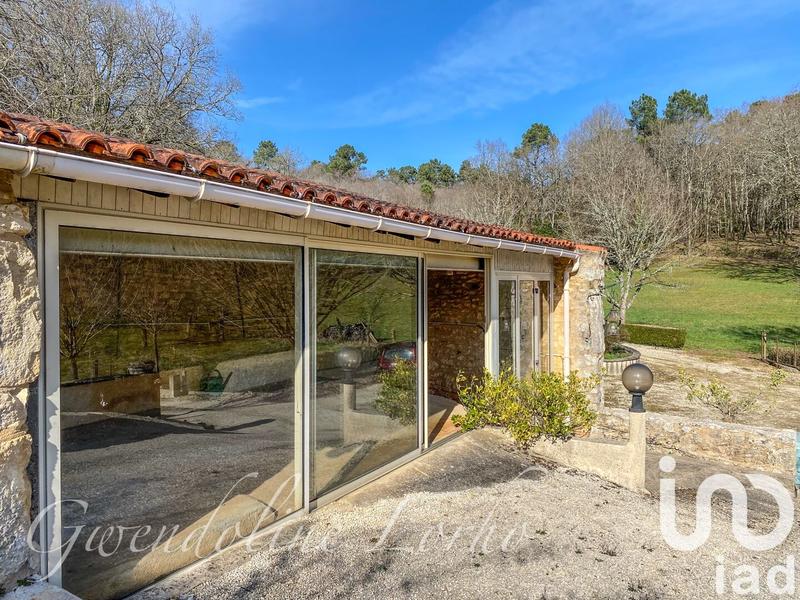 Maison - 629 m² - 11 pièces