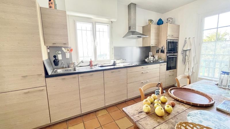 Maison - 192 m² - 6 pièces