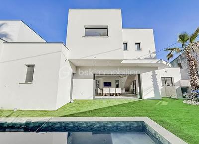 Maison - 170 m² - 5 pièces