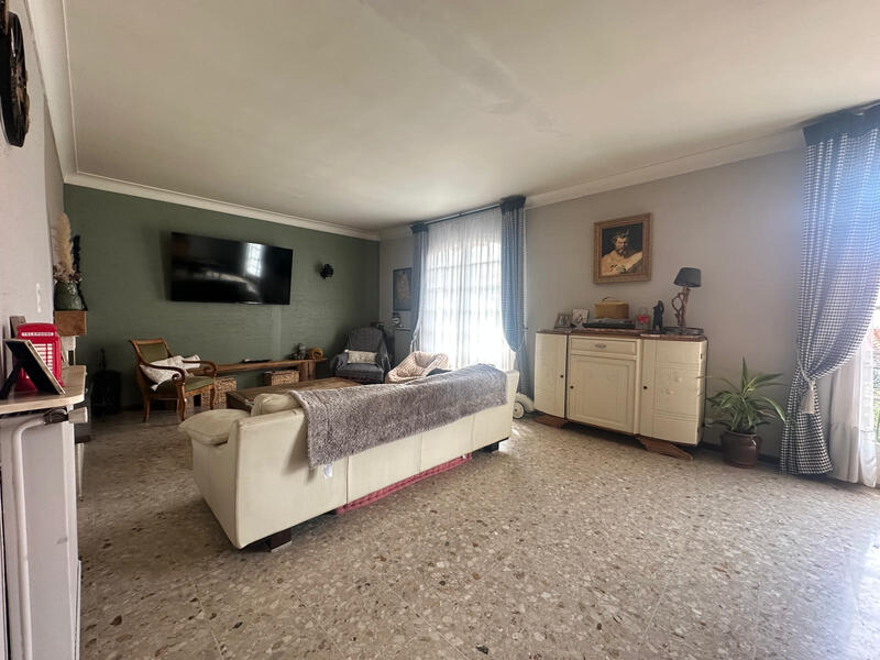 Maison - 140 m² - 5 pièces