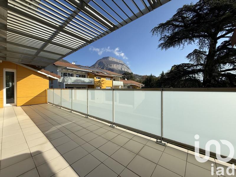 Appartement - 94 m² - 4 pièces