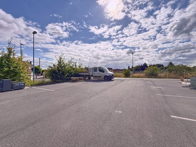 Immeuble de bureaux - 839 m²