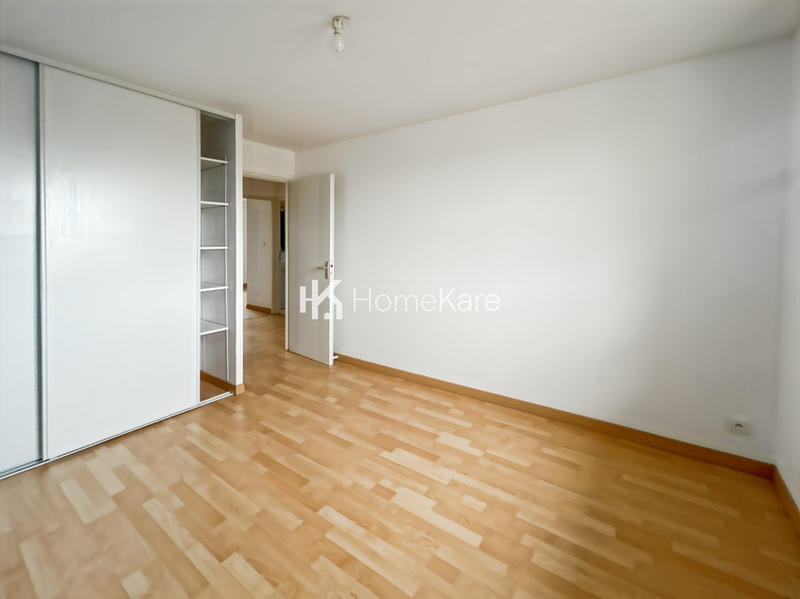 Maison - 104 m² - 5 pièces