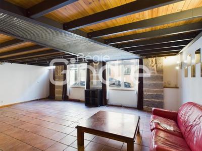 Appartement - 95 m² - 3 pièces