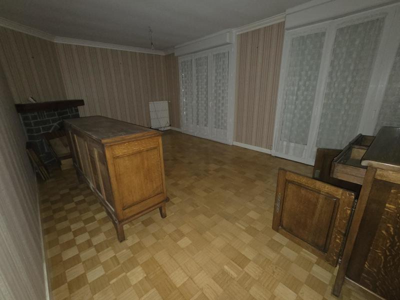 Maison - 182 m² - 6 pièces