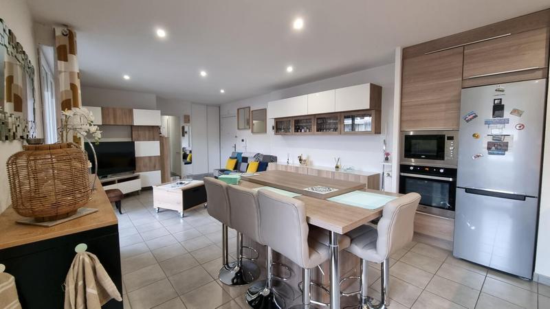 Appartement - 64 m² - 3 pièces