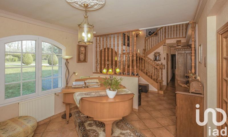 Maison - 321 m² - 10 pièces