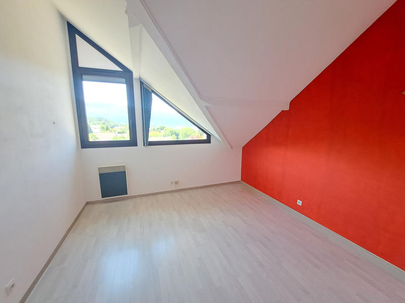 Maison - 202 m² - 5 pièces
