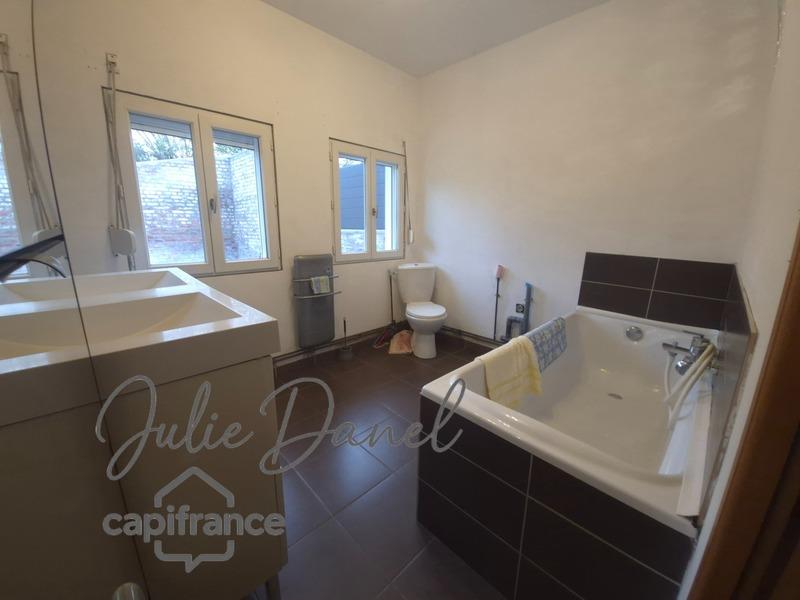 Maison - 84 m² - 5 pièces