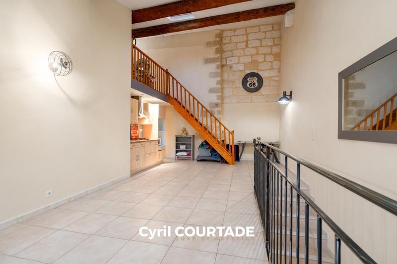 Maison en pierre - 236 m² - 7 pièces