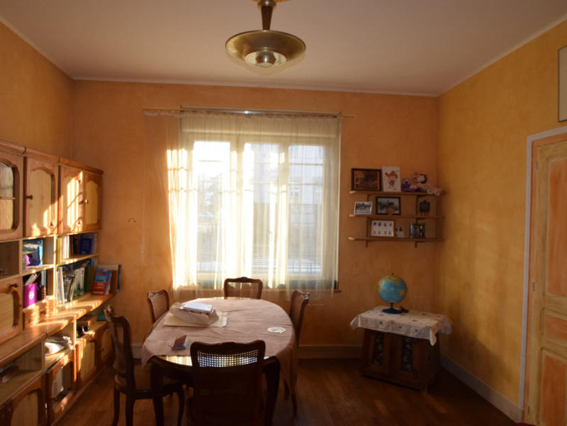 Maison - 176 m² - 7 pièces