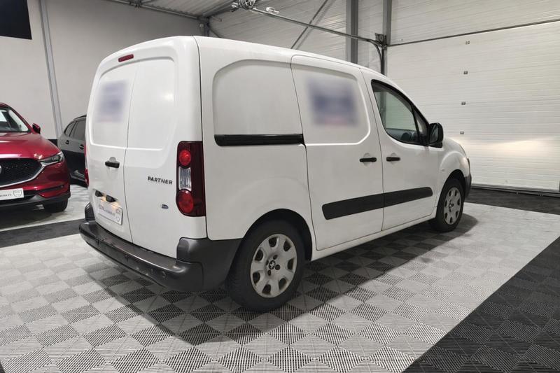 Peugeot Partner (B9) Utilitaire Phase 2 L1 600kg 1.6 Blue HDi Fap Fourgon Etg6 s&amp;S 99 cv Boîte auto