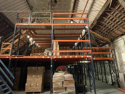 Entrepôt - 1 600 m² - 2 pièces