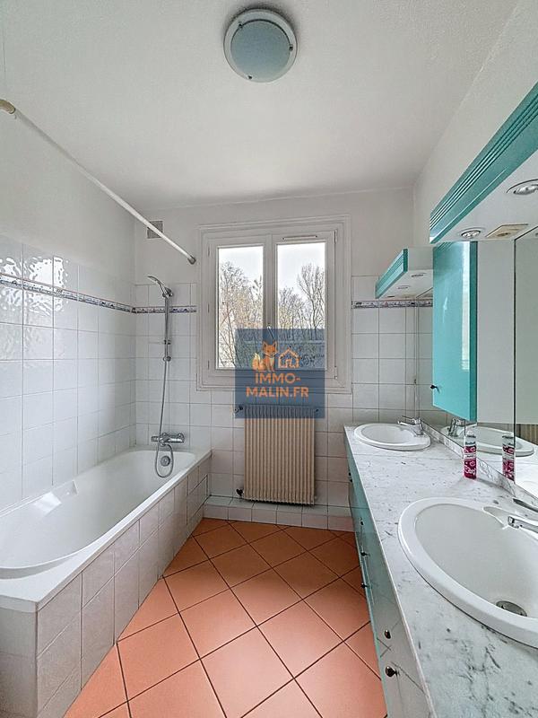 Appartement - 178 m² - 9 pièces