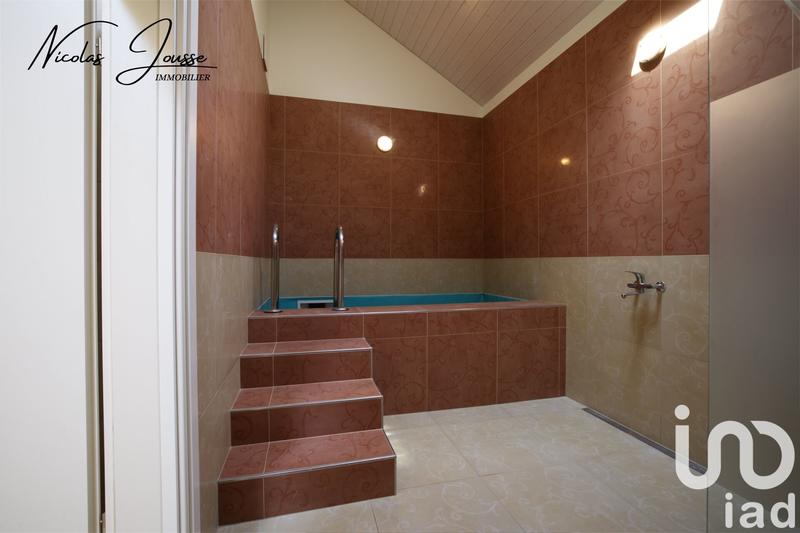 Maison - 450 m² - 20 pièces