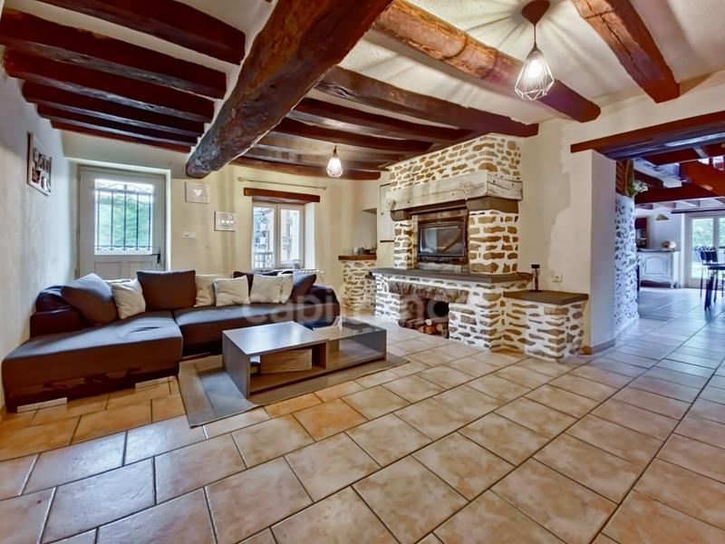 Maison - 143 m² - 7 pièces