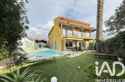 Maison - 184 m² - 6 pièces