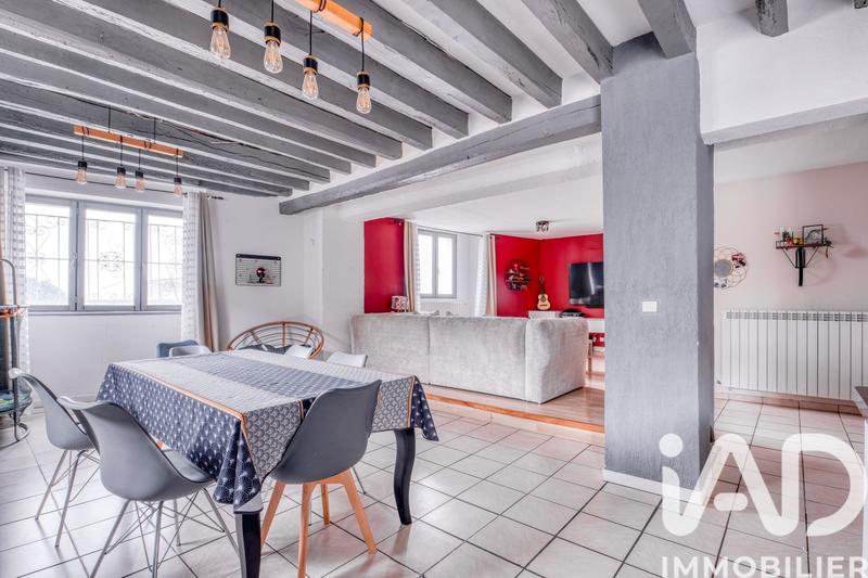 Maison - 291 m² - 9 pièces