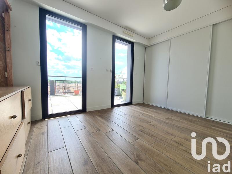 Appartement - 160 m² - 5 pièces