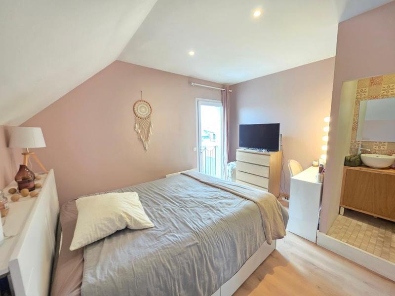 Appartement - 95 m² - 4 pièces