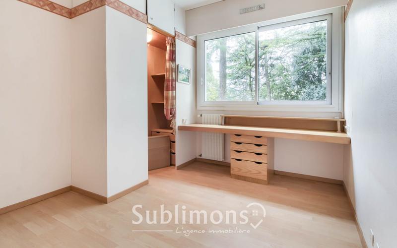 Appartement - 95 m² - 4 pièces