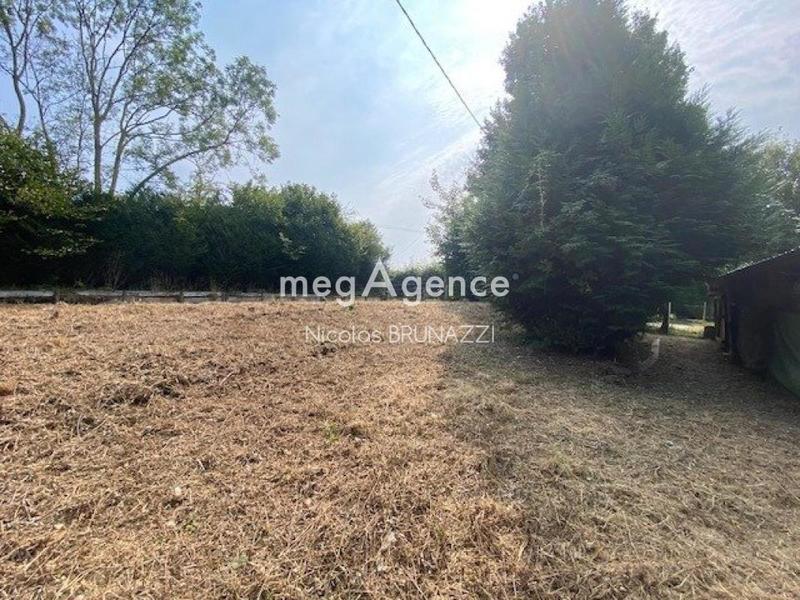 Terrain constructible - 800 m²