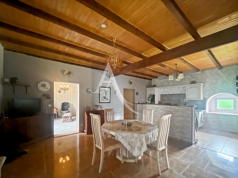 Maison - 91 m² - 5 pièces