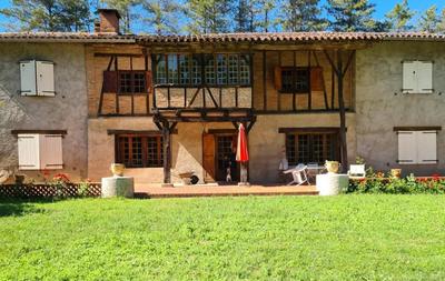 Propriété - 416 m² - 11 pièces