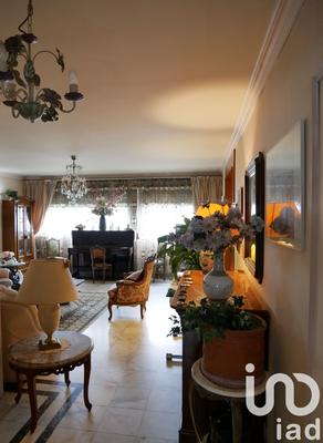 Appartement - 119 m² - 6 pièces