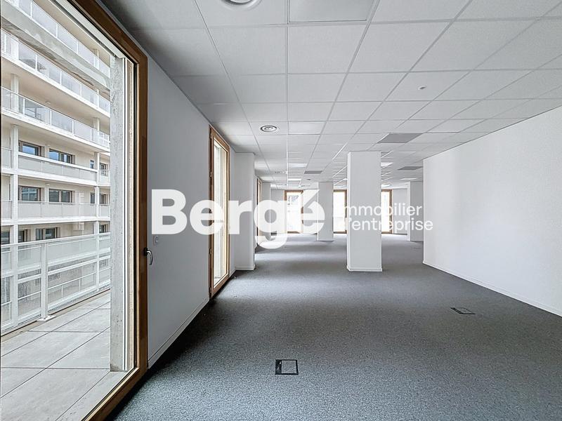 Bureau - 423 m²