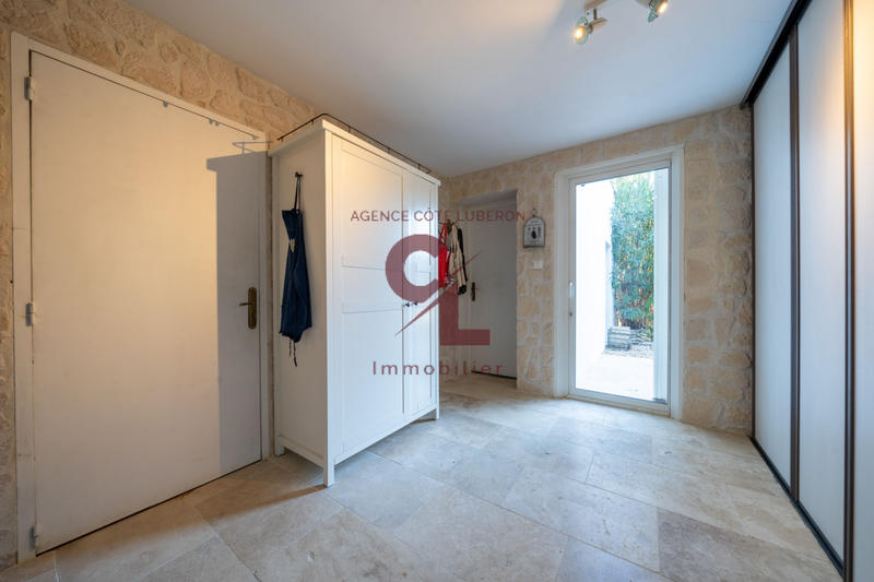 Maison - 277 m² - 11 pièces