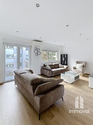 Appartement - 85 m² - 5 pièces