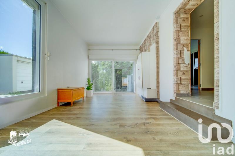 Maison - 230 m² - 7 pièces