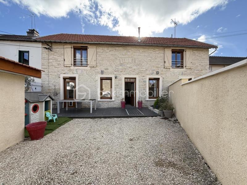 Maison - 133 m² - 5 pièces