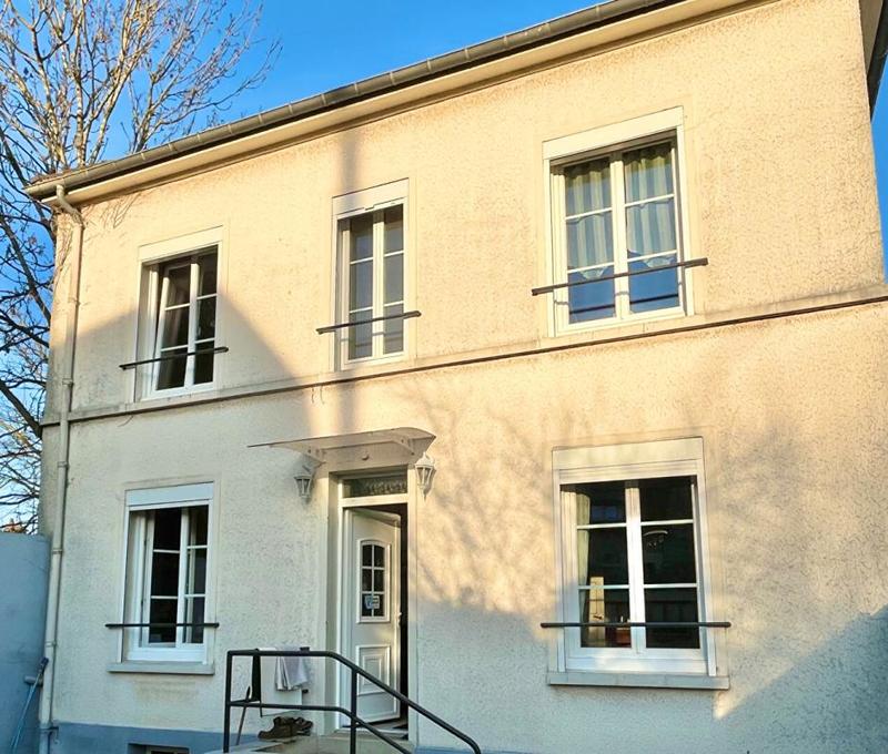 Maison - 128 m² - 7 pièces
