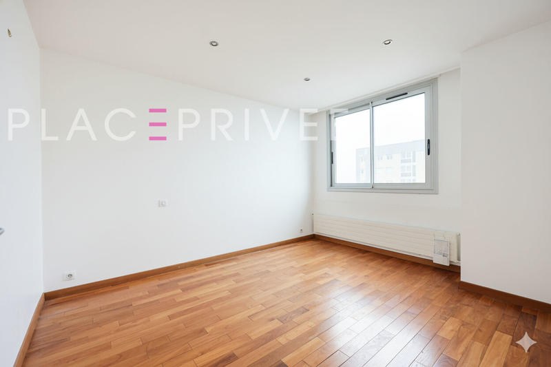 Appartement - 96 m² - 4 pièces