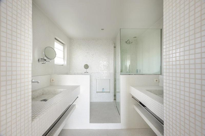 Maison - 200 m² - 6 pièces