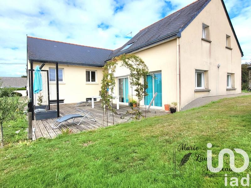 Maison - 176 m² - 8 pièces